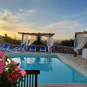 Guest house Sa Corti De Sa Perda, Piscinas