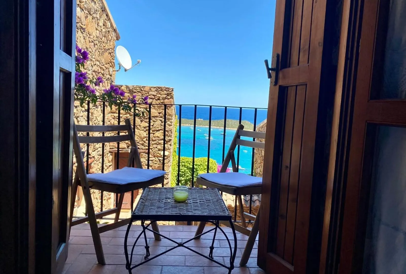 *** Aparthotel Villaggio Est A Capo Coda Cavallo San Teodoro Italy